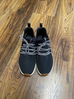Reebok Women’s Black Knit Lace-Up Sneakers